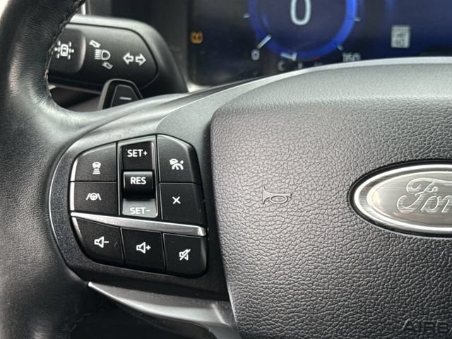 Used 2020 Ford Explorer Platinum w/ Premium Technology Package AWD/4WD image 14