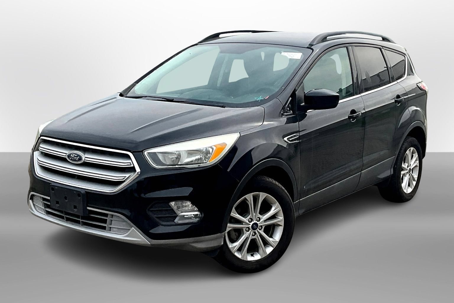 Used 2018 Ford Escape SE w/ SE Sync 3 Package FWD image 13