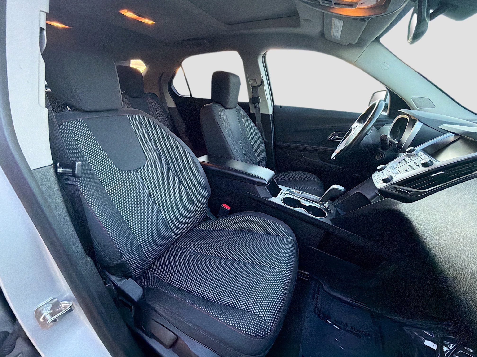 Used 2015 Chevrolet Equinox LT w/ Safety Package AWD/4WD image 27