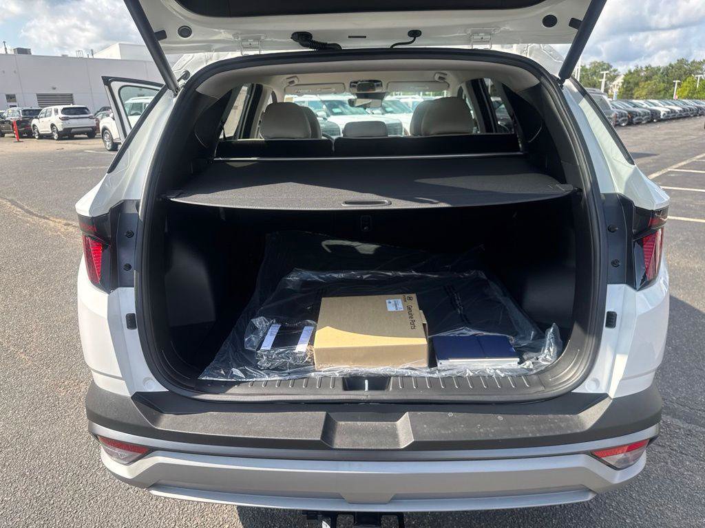 New 2026 Hyundai Tucson SEL Plus AWD/4WD image 9