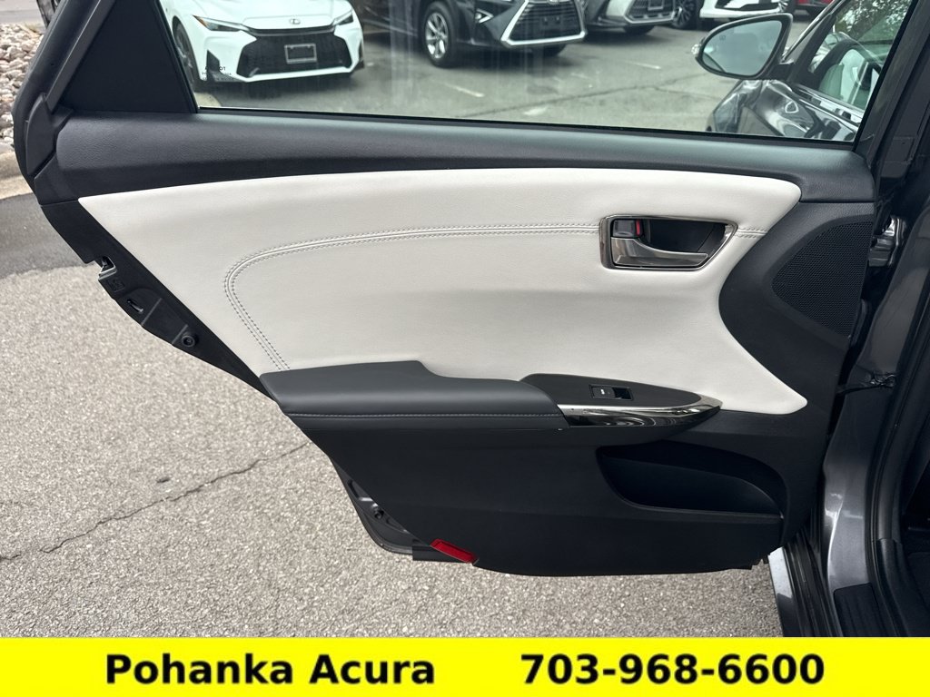 Used 2017 Toyota Avalon XLE Premium FWD image 22