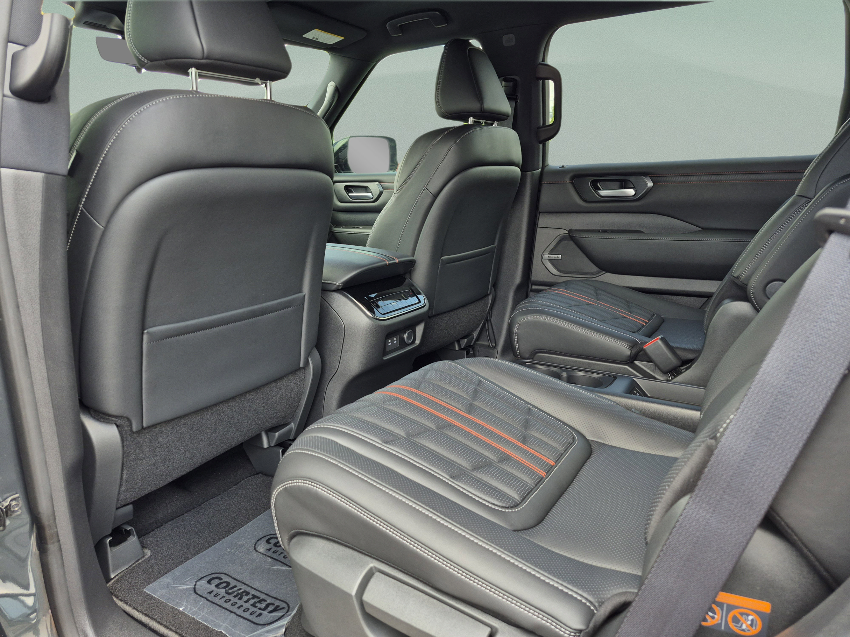 New 2026 Nissan Armada PRO-4X AWD/4WD image 18