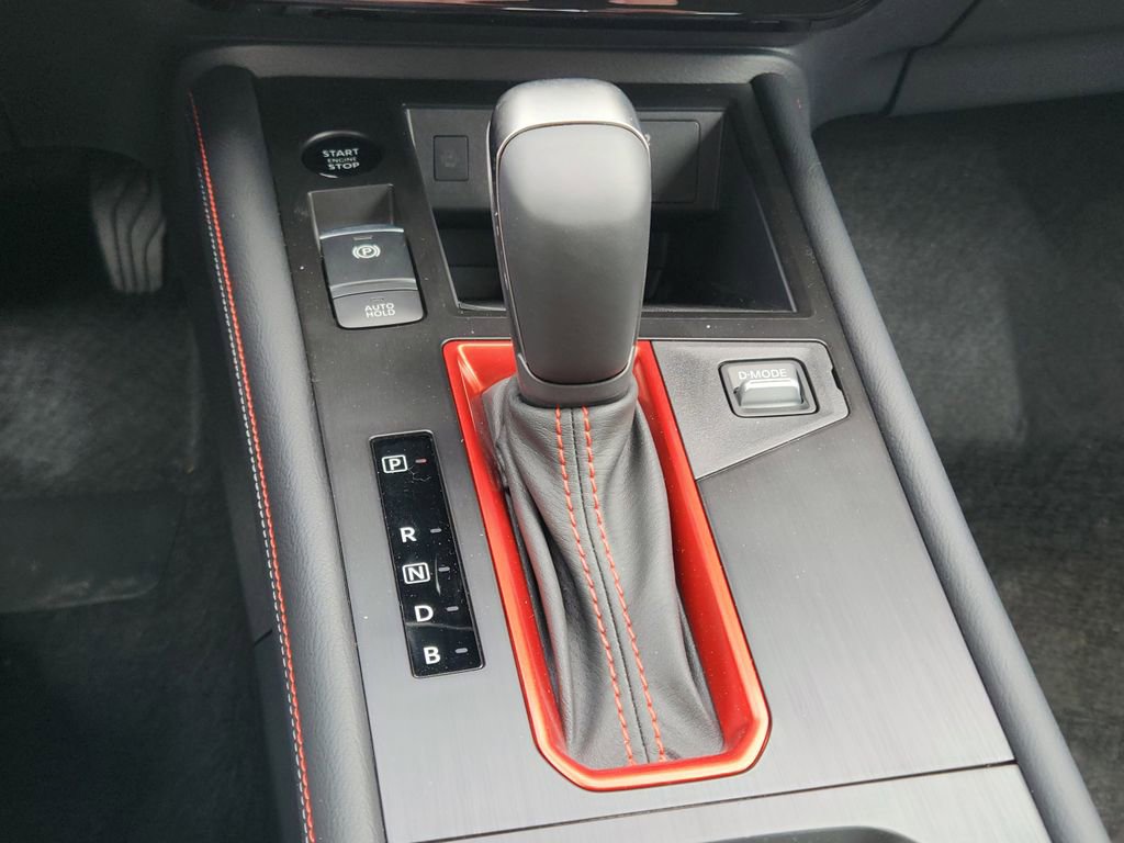 New 2025 Nissan Kicks SR image 20