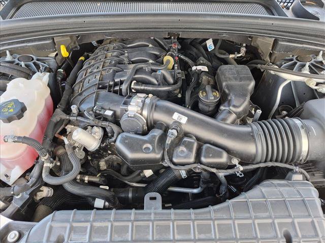 Used 2024 Jeep Grand Cherokee L Laredo AWD/4WD image 23