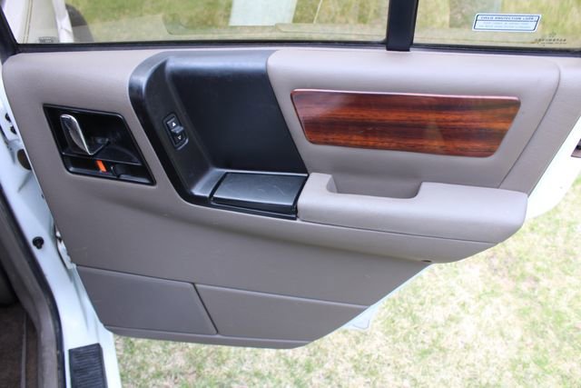 Used 1993 Jeep Grand Cherokee Limited image 28