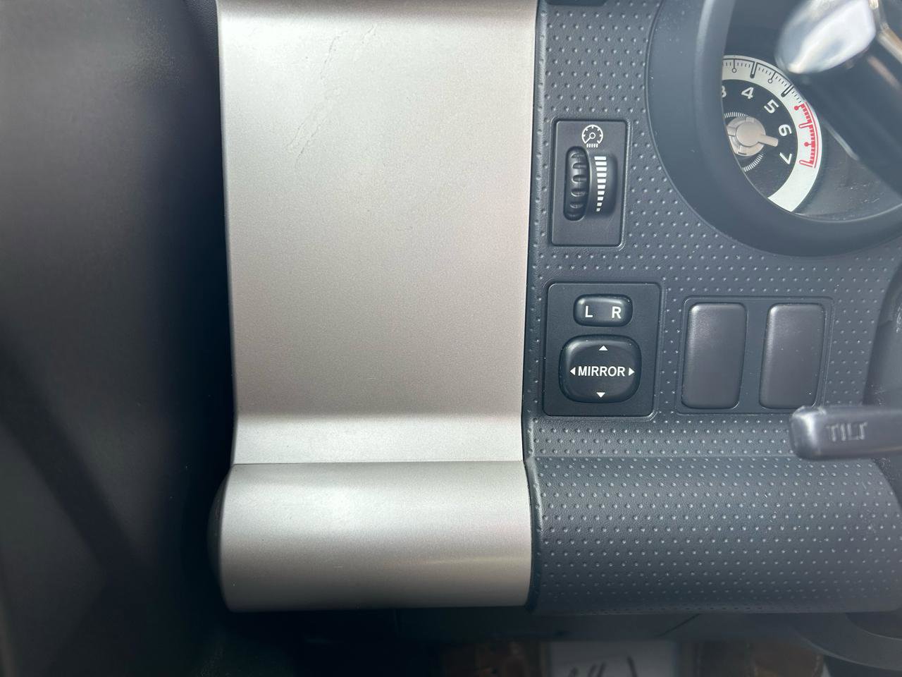 Used 2007 Toyota FJ Cruiser 4WD image 30