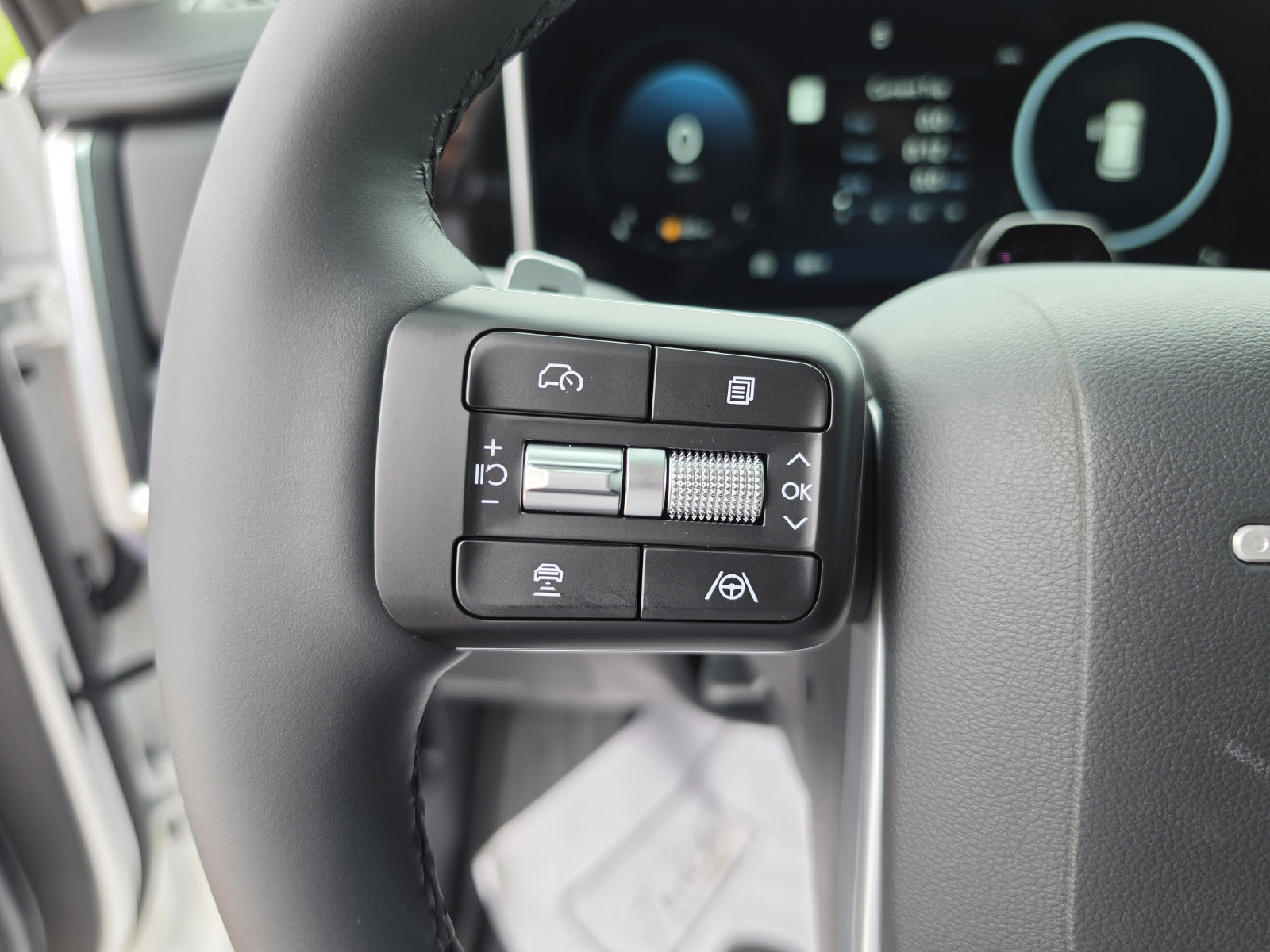 New 2027 Hyundai Santa Fe Limited FWD image 31