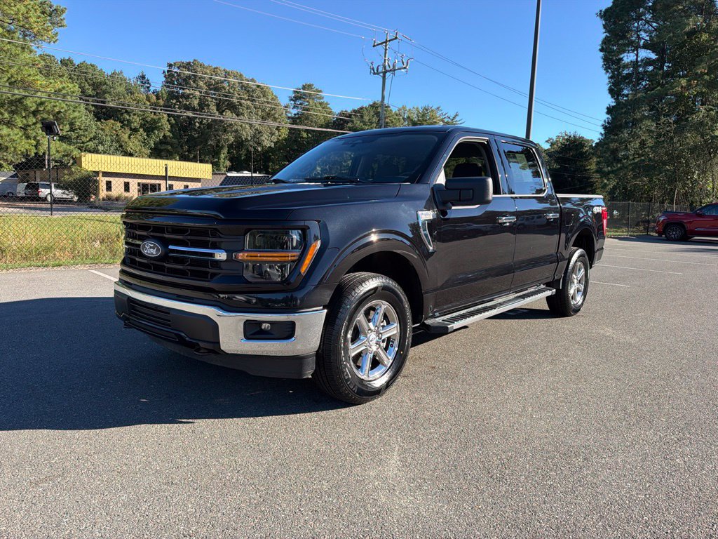 Used 2025 Ford F150 XLT w/ Equipment Group 301A Standard AWD/4WD image 2
