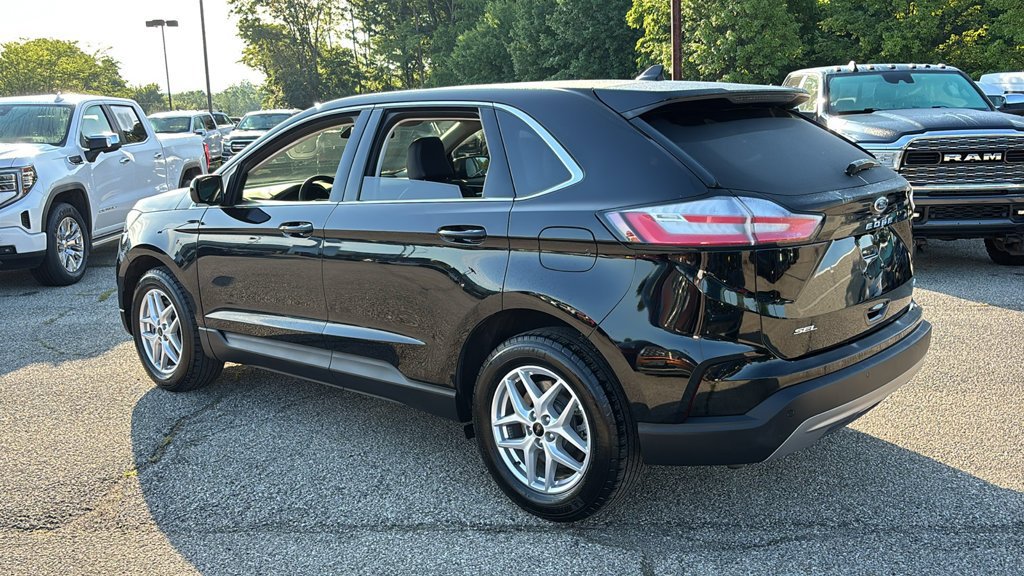 Used 2024 Ford Edge SEL w/ Convenience Package AWD/4WD image 5