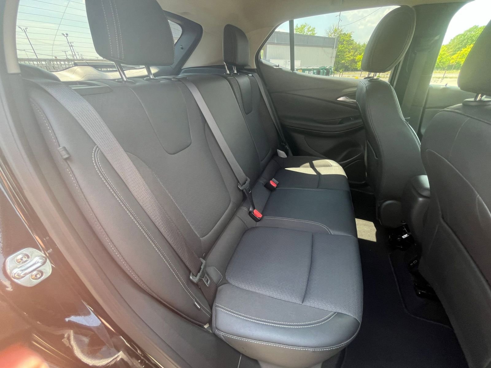 Used 2025 Buick Encore GX Preferred FWD image 37