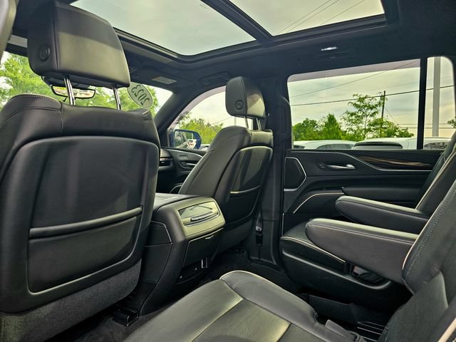 Used 2023 Cadillac Escalade ESV Premium Luxury w/ Performance Package AWD/4WD image 23