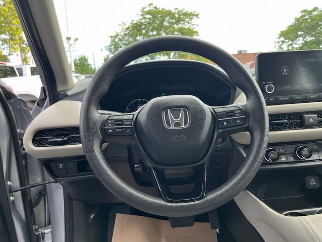 Used 2025 Honda HR-V LX image 13