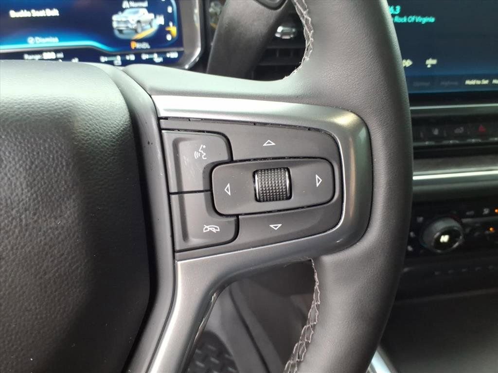 Used 2024 Chevrolet Silverado 2500 LTZ w/ LTZ Convenience Package image 30