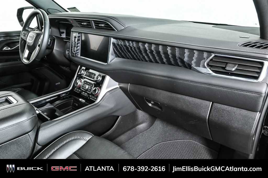 Used 2024 GMC Yukon XL Denali image 25