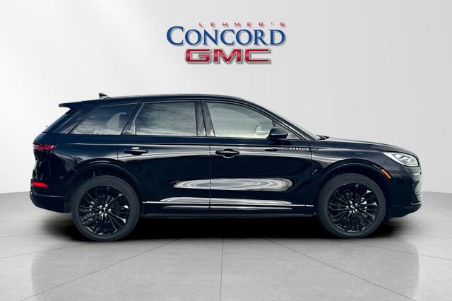 Used 2023 Lincoln Corsair Reserve w/ Equipment Group 201A image 3