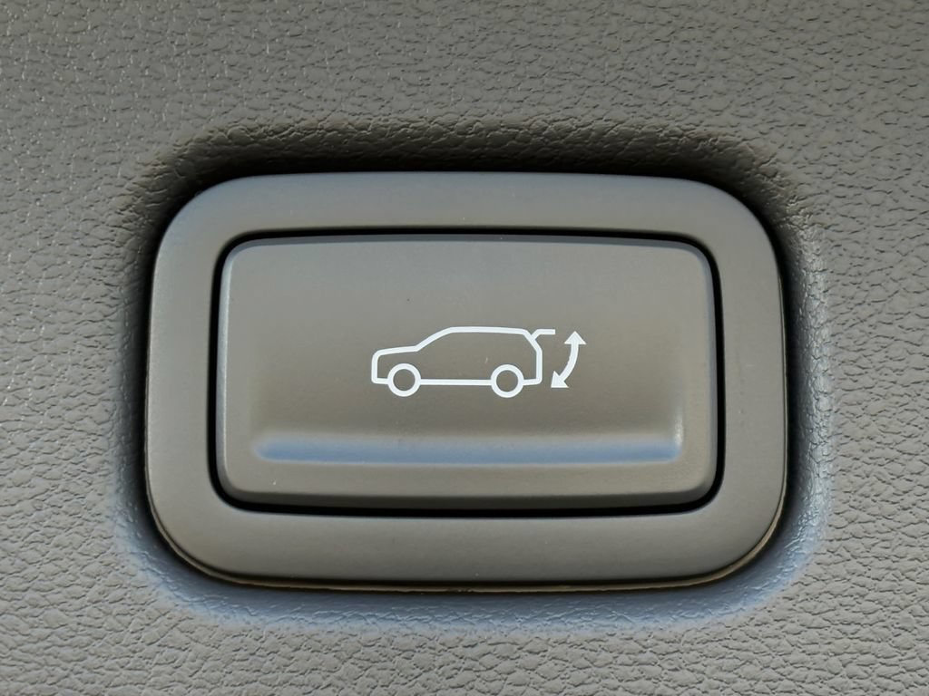 New 2026 Hyundai Kona Limited FWD image 17