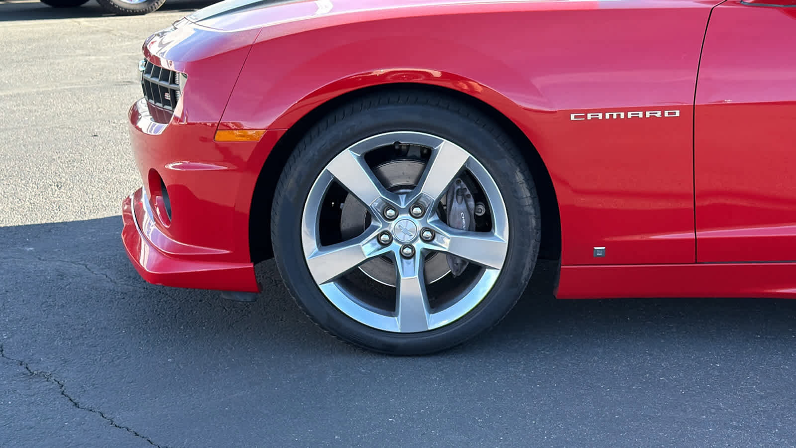 Used 2010 Chevrolet Camaro SS w/ LPO, Ground Effects Package image 9