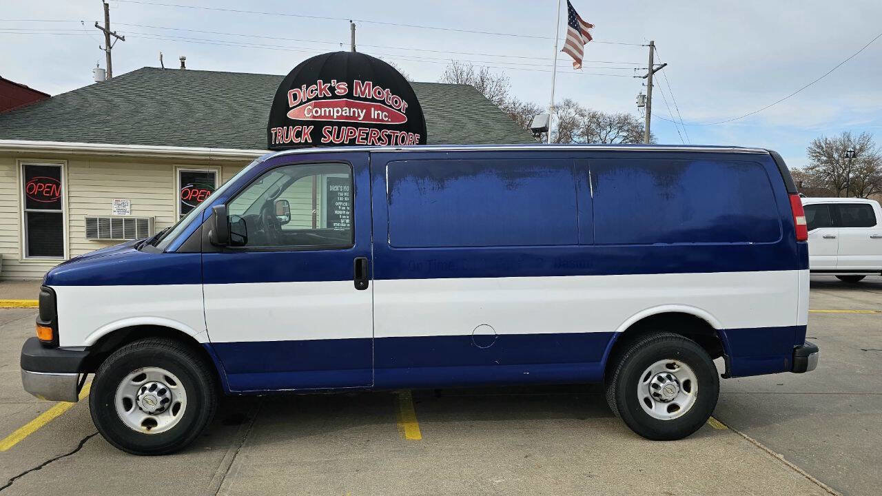 Used 2013 Chevrolet Express 2500 image 3