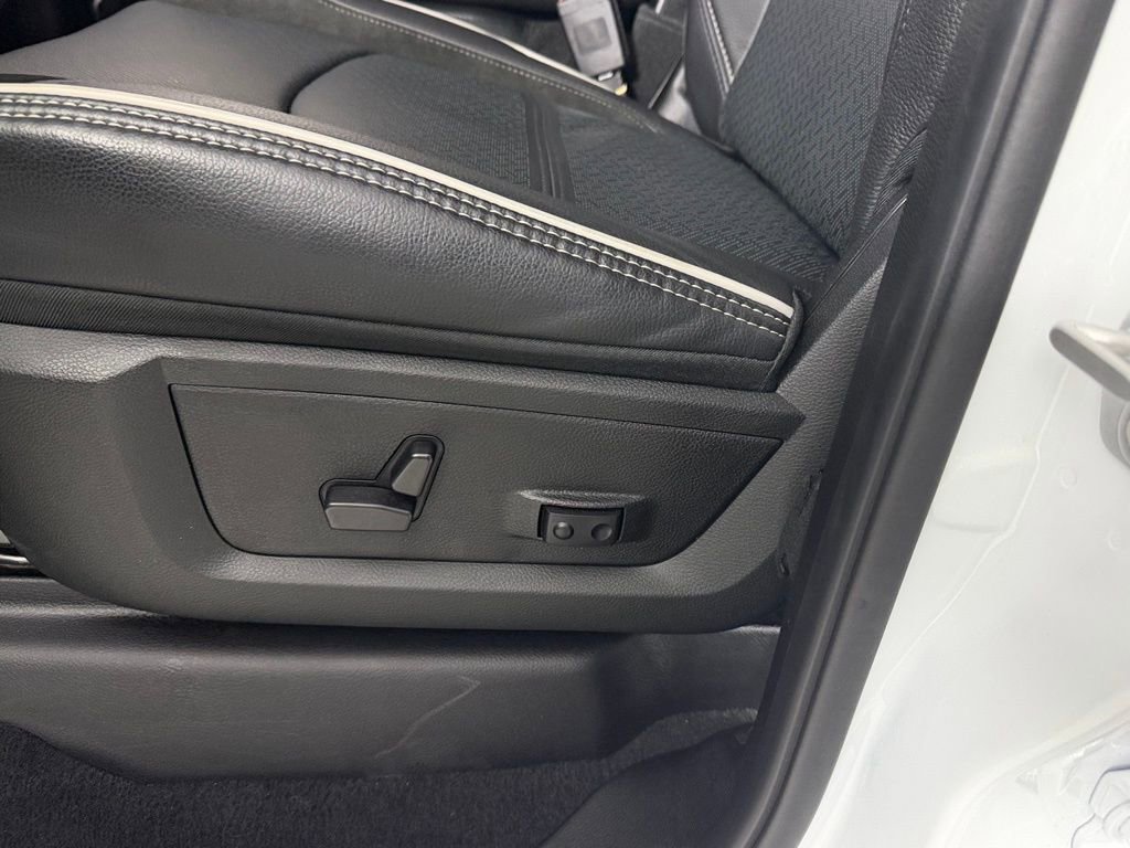 Used 2026 RAM 2500 Laramie image 28