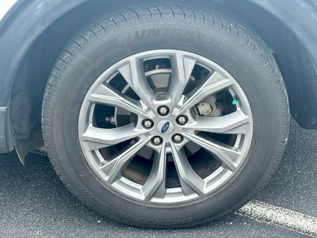 Used 2020 Ford Explorer XLT w/ Equipment Group 202A RWD image 30