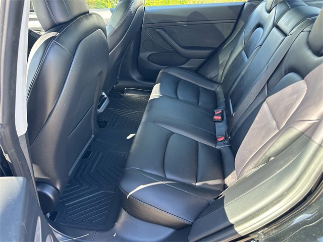 Used 2022 Tesla Model 3 image 21