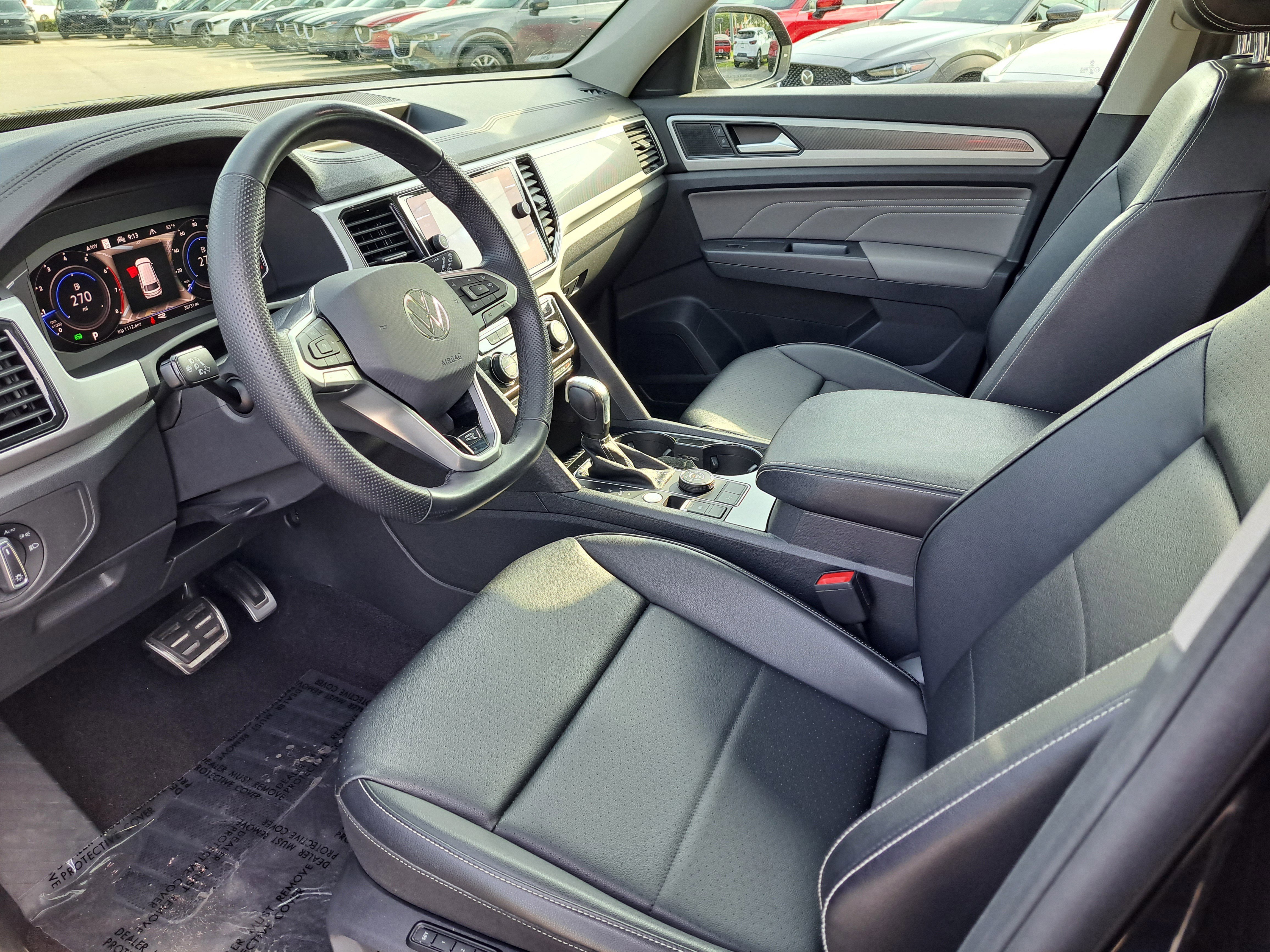 Used 2022 Volkswagen Atlas SEL R-Line image 11