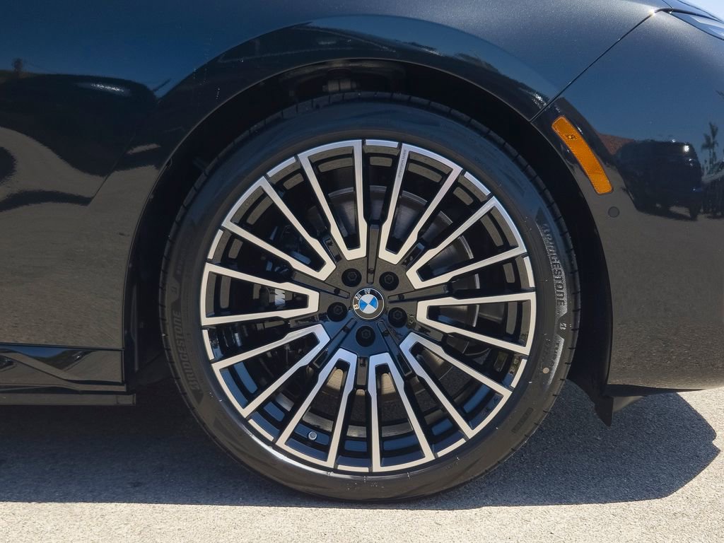 New 2026 BMW i7 eDrive50 w/ M Sport Package image 6