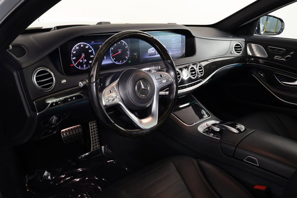 Used 2018 Mercedes-Benz S 560 Sedan image 7