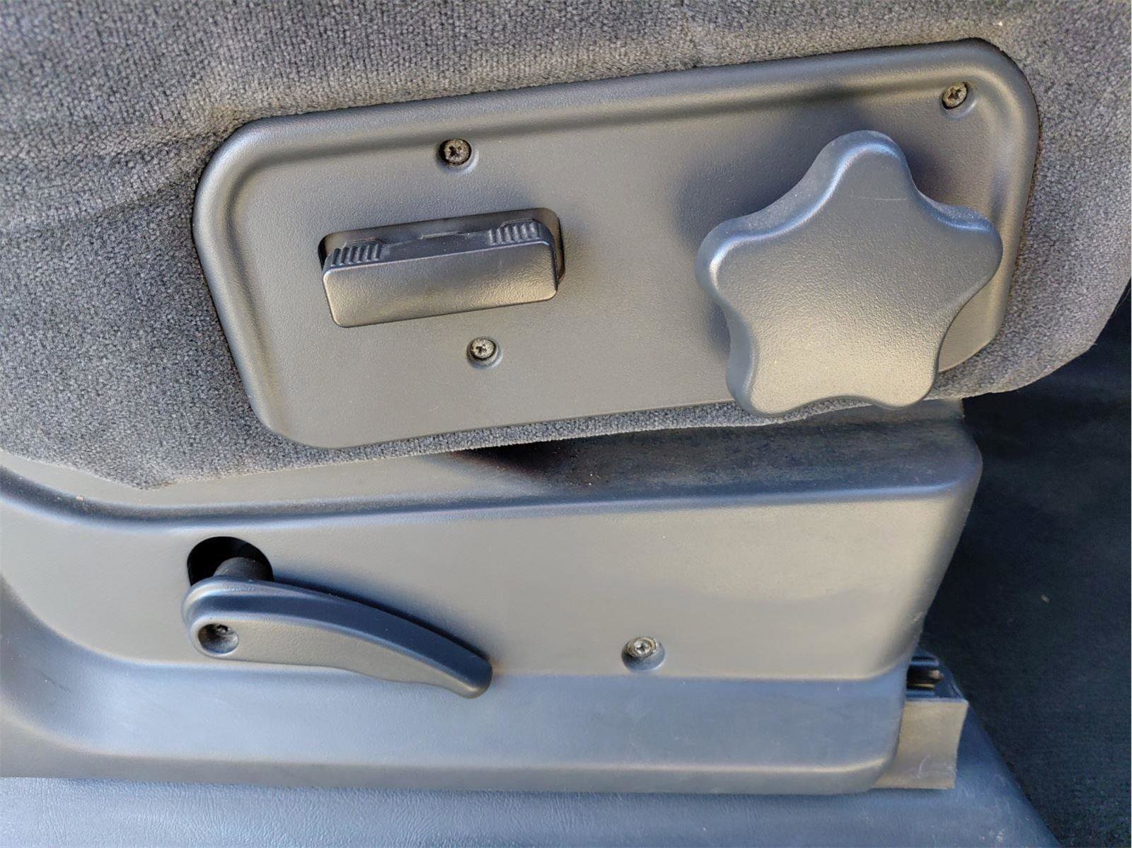 Used 2000 Chevrolet Silverado 1500 LS w/ Off-Road Chassis Pkg image 17