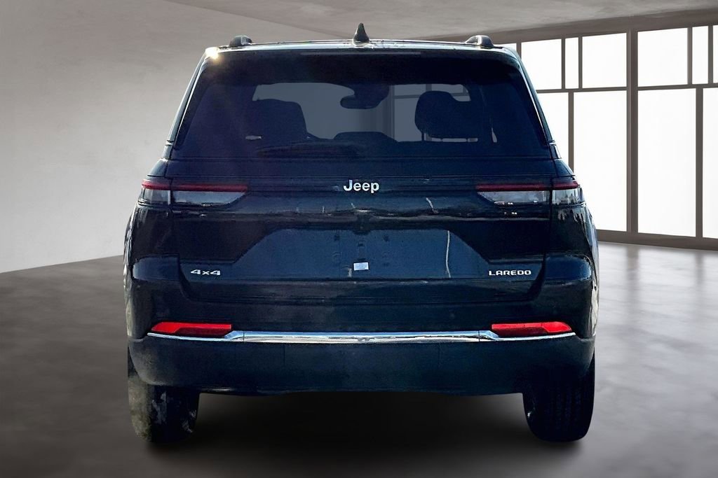 Used 2023 Jeep Grand Cherokee Laredo w/ Luxury Tech Group I image 5