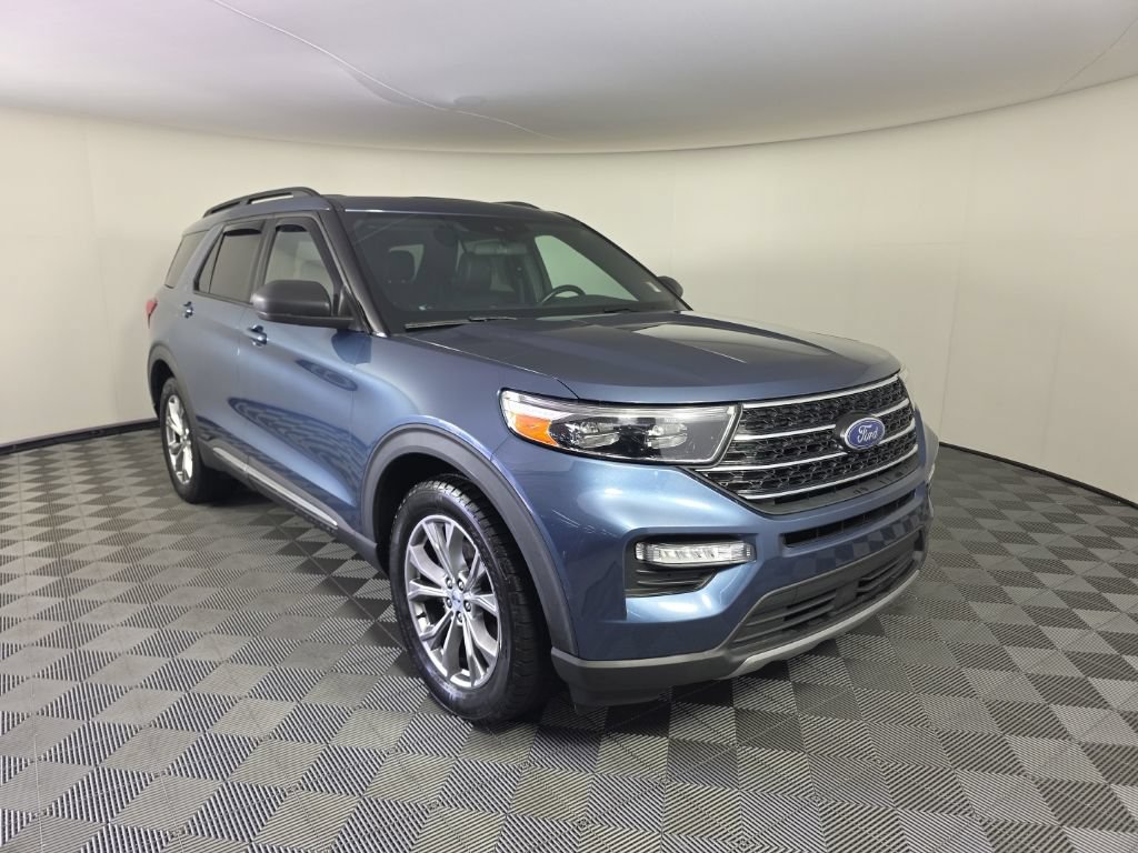 Used 2020 Ford Explorer XLT w/ Equipment Group 202A AWD/4WD image 7