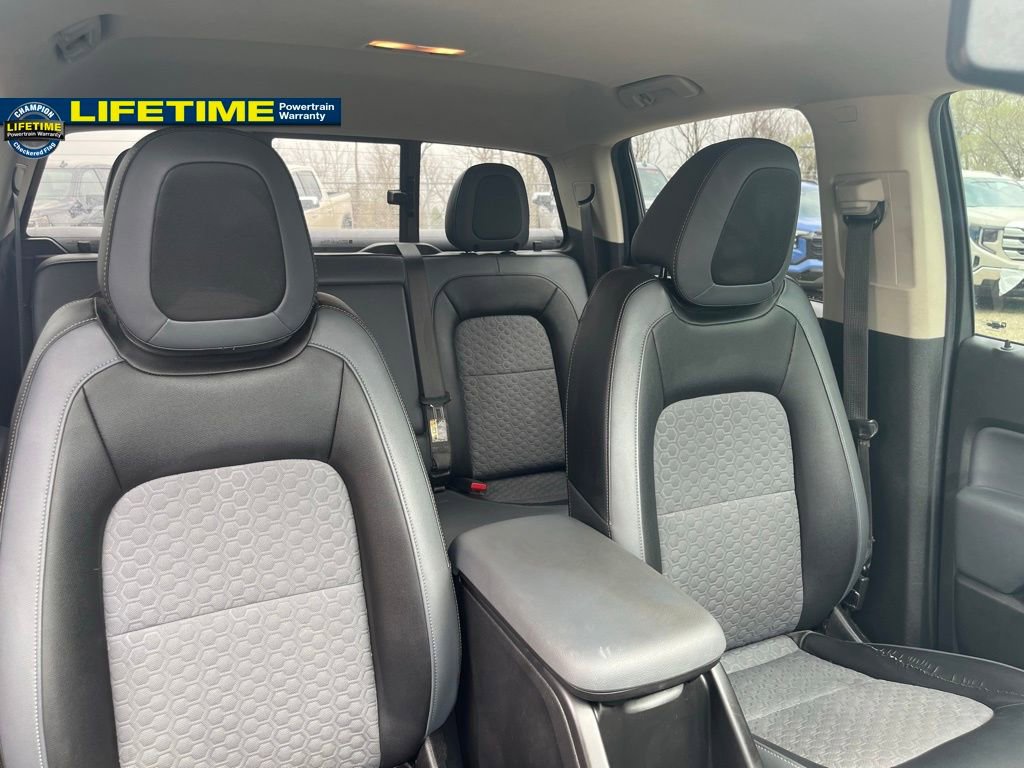 Used 2016 Chevrolet Colorado Z71 w/ Z71 Midnight Edition AWD/4WD image 35