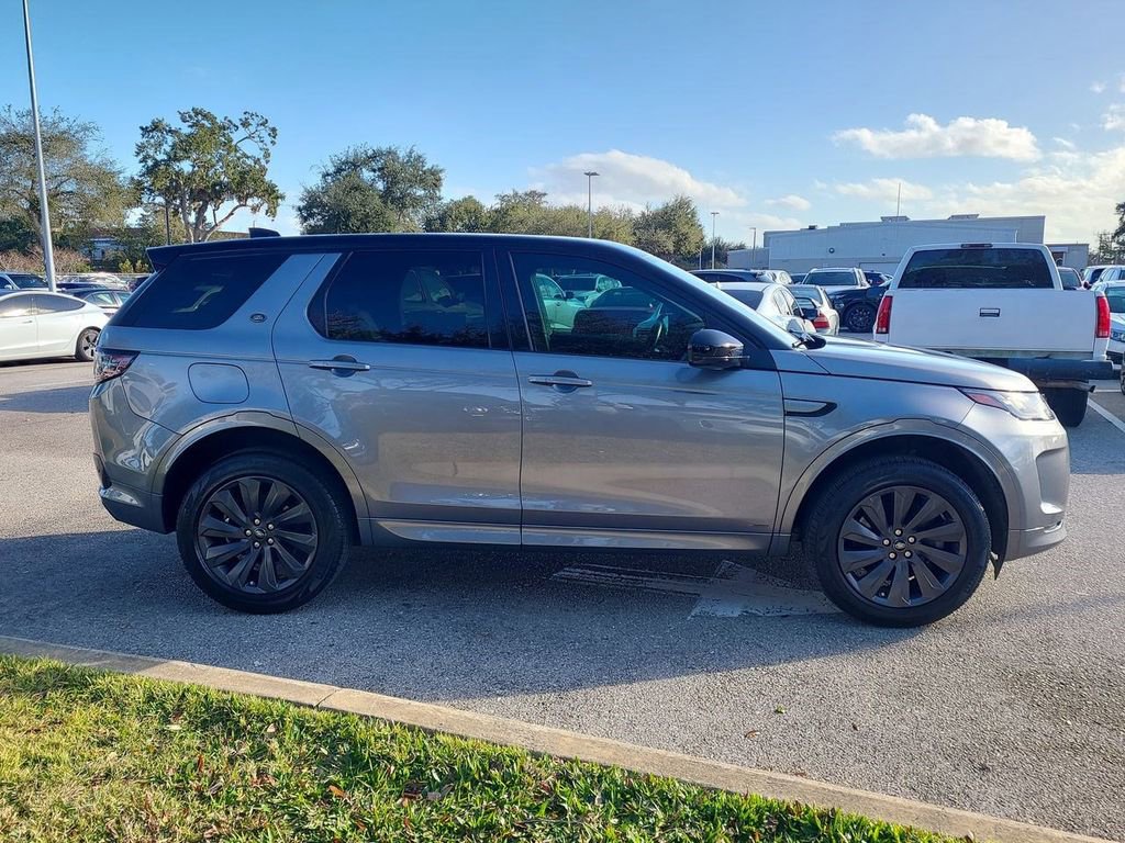 Used 2020 Land Rover Discovery Sport SE R-Dynamic image 10