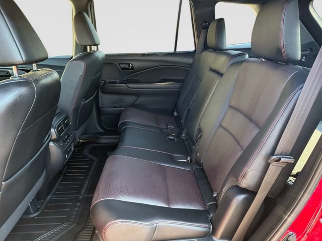 Used 2025 Honda Passport Black Edition image 18