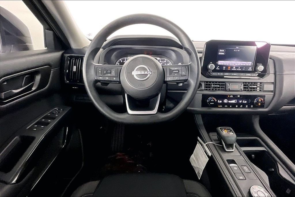 Certified 2025 Nissan Pathfinder S AWD/4WD image 6