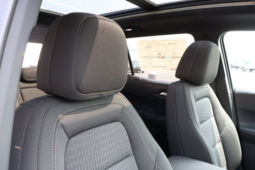 New 2027 Chevrolet Equinox LT w/ Midnight Edition FWD image 43