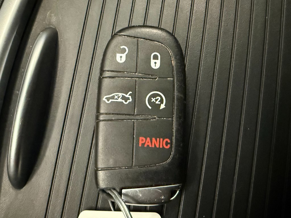 Used 2022 Dodge Charger SXT image 15