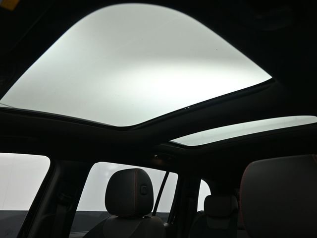 Certified 2023 Mercedes-Benz GLB 250 image 23