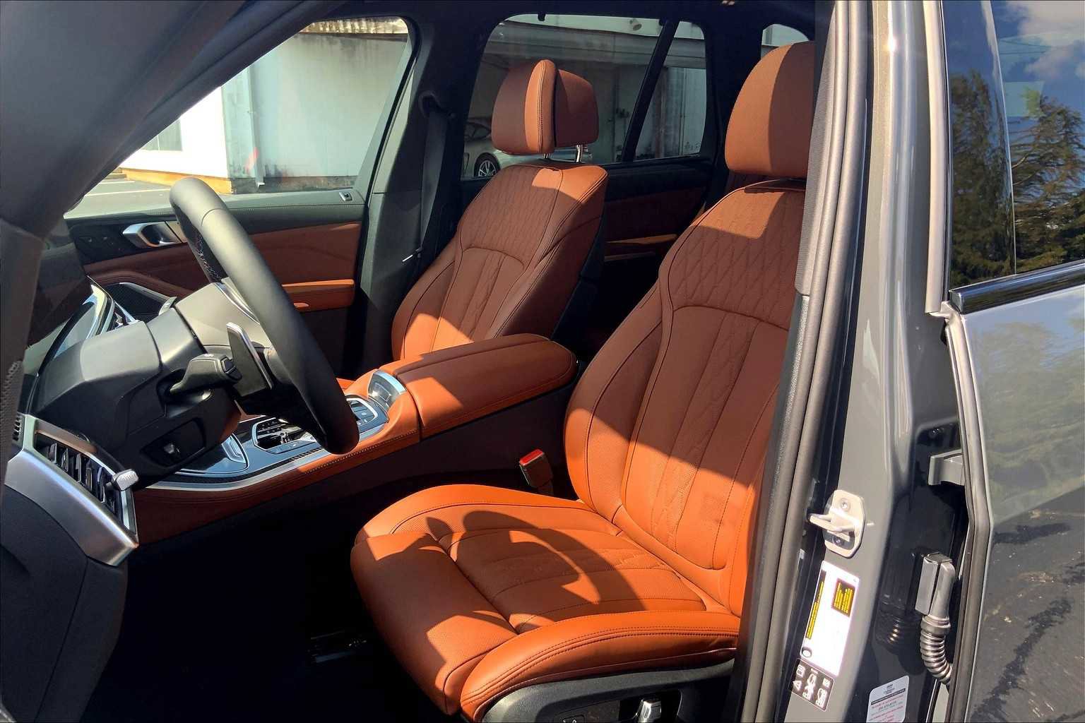 New 2026 BMW X5 M60i image 9