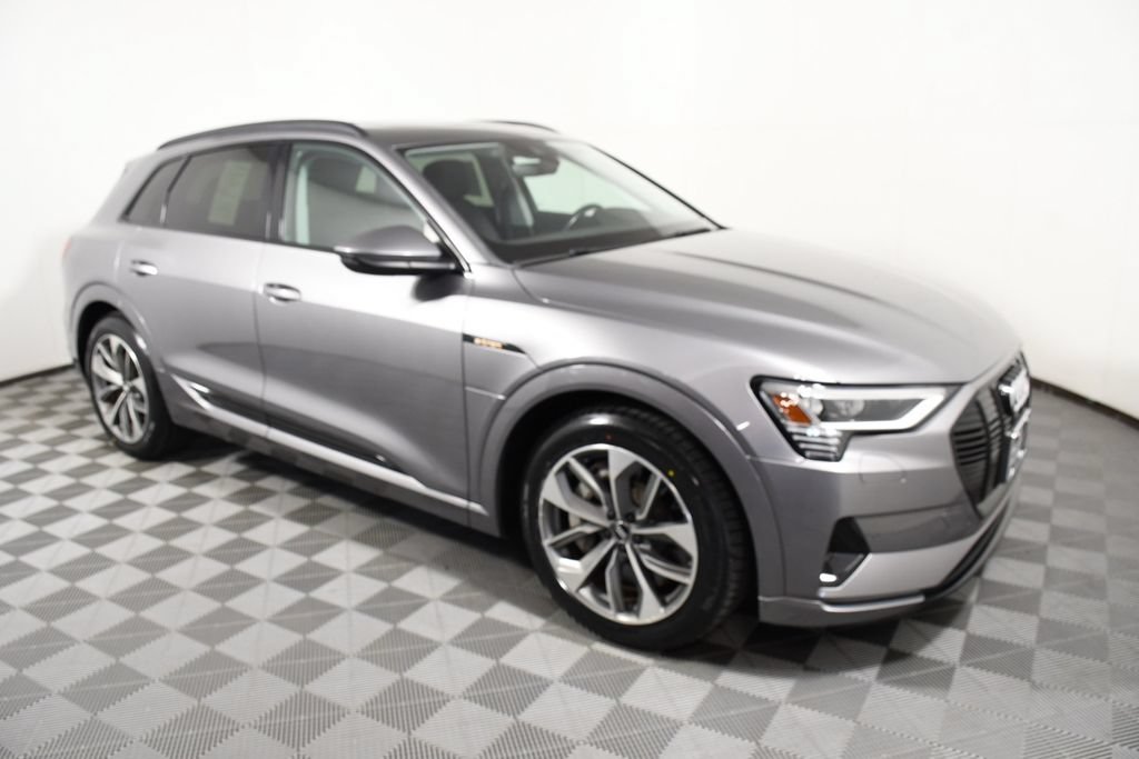 Used 2021 Audi e-tron Premium w/ Black Optic Package AWD/4WD image 8
