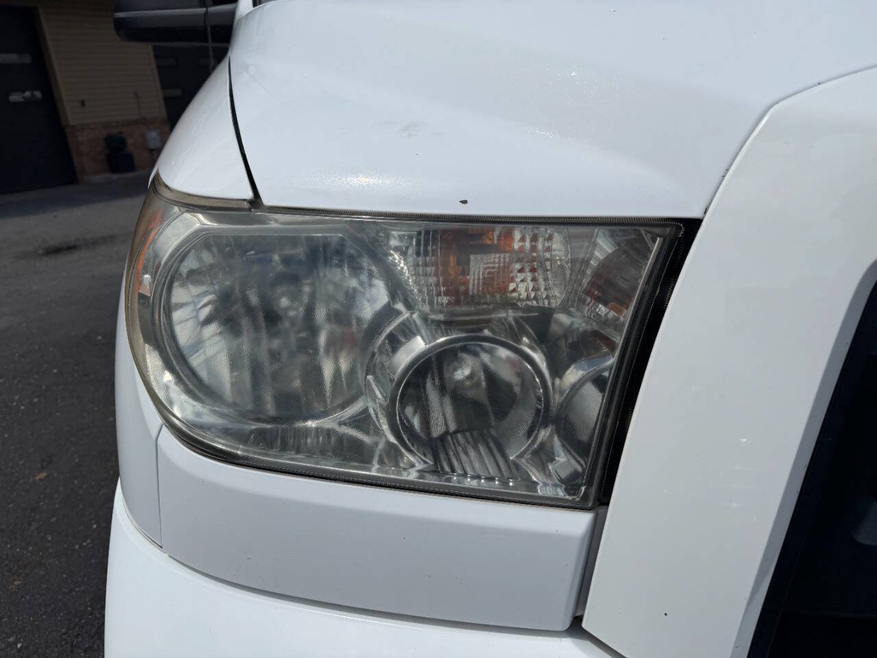 Used 2010 Toyota Tundra 4x4 Double Cab image 4