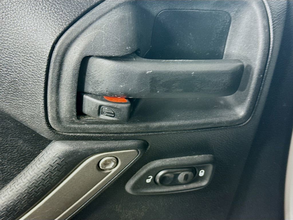 Used 2015 Jeep Wrangler Unlimited Willys image 20