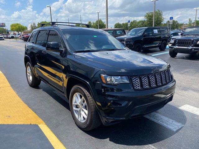 Used 2021 Jeep Grand Cherokee Laredo X AWD/4WD image 2