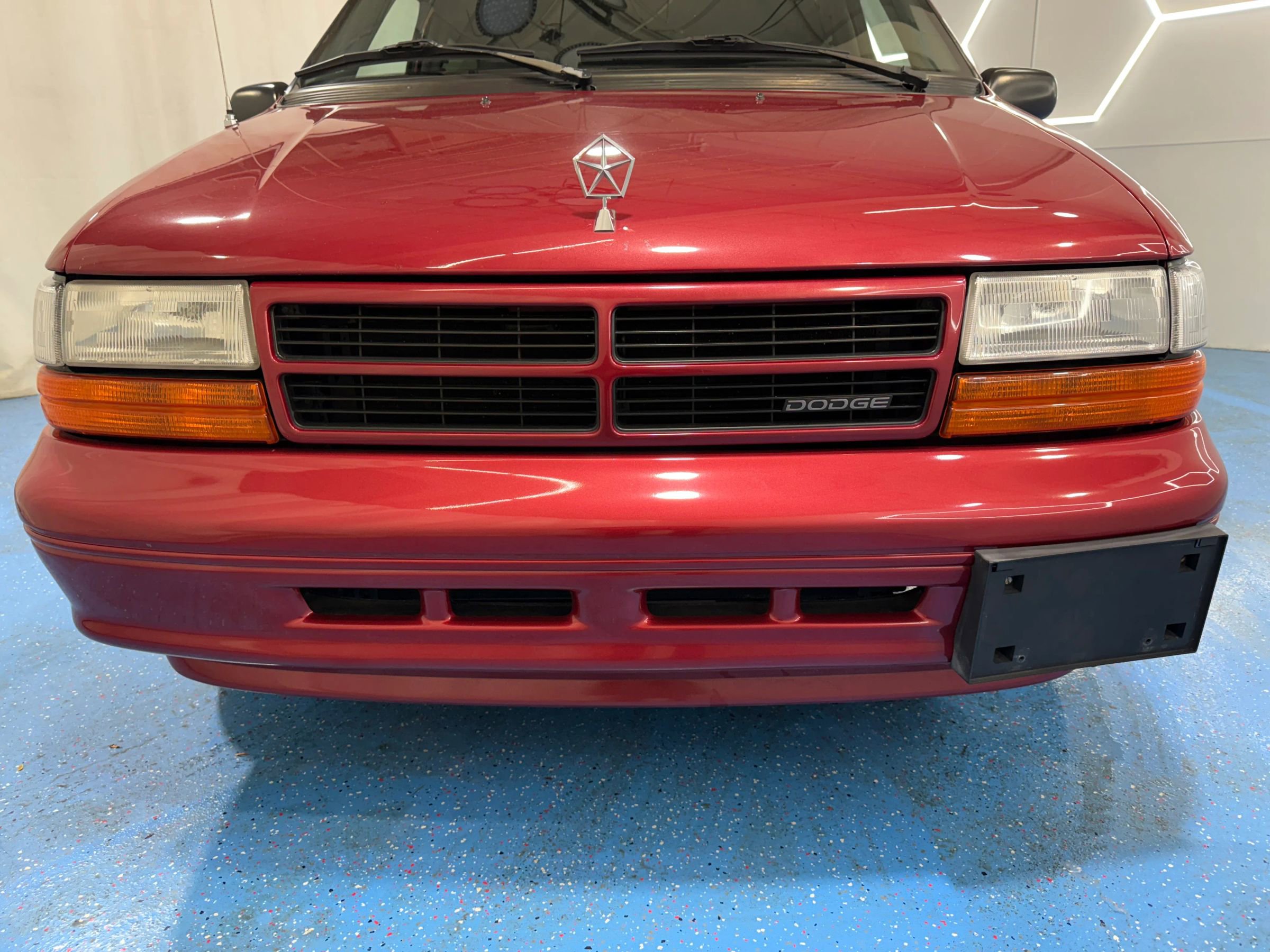 Used 1995 Dodge Caravan Minivan image 12