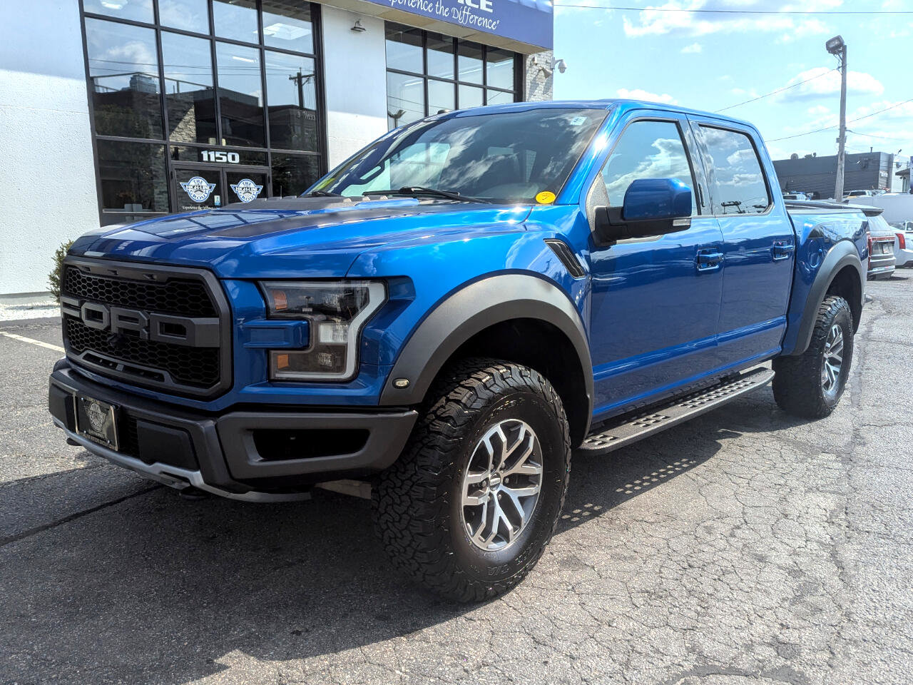 Used 2018 Ford F150 Raptor w/ Equipment Group 802A Luxury image 2