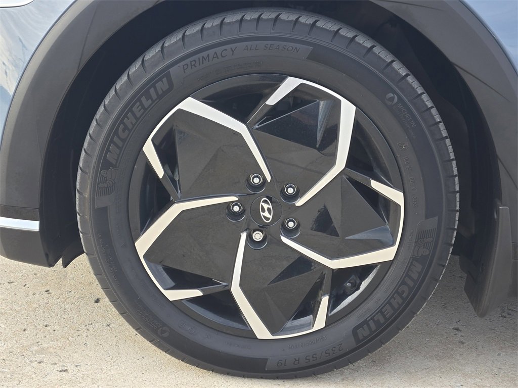 Used 2024 Hyundai Ioniq 5 SEL image 12