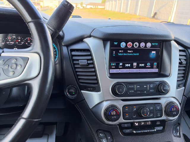Used 2017 GMC Yukon SLT w/ Premium Edition AWD/4WD image 35