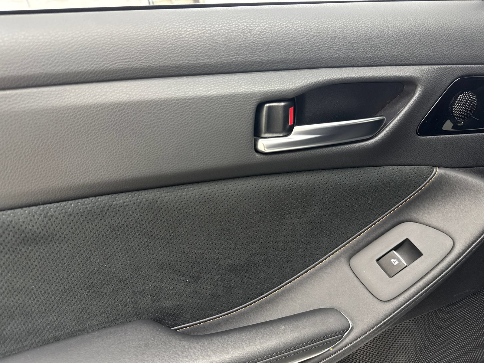 Used 2019 Toyota Avalon Touring w/ Advanced Safety Package FWD image 40