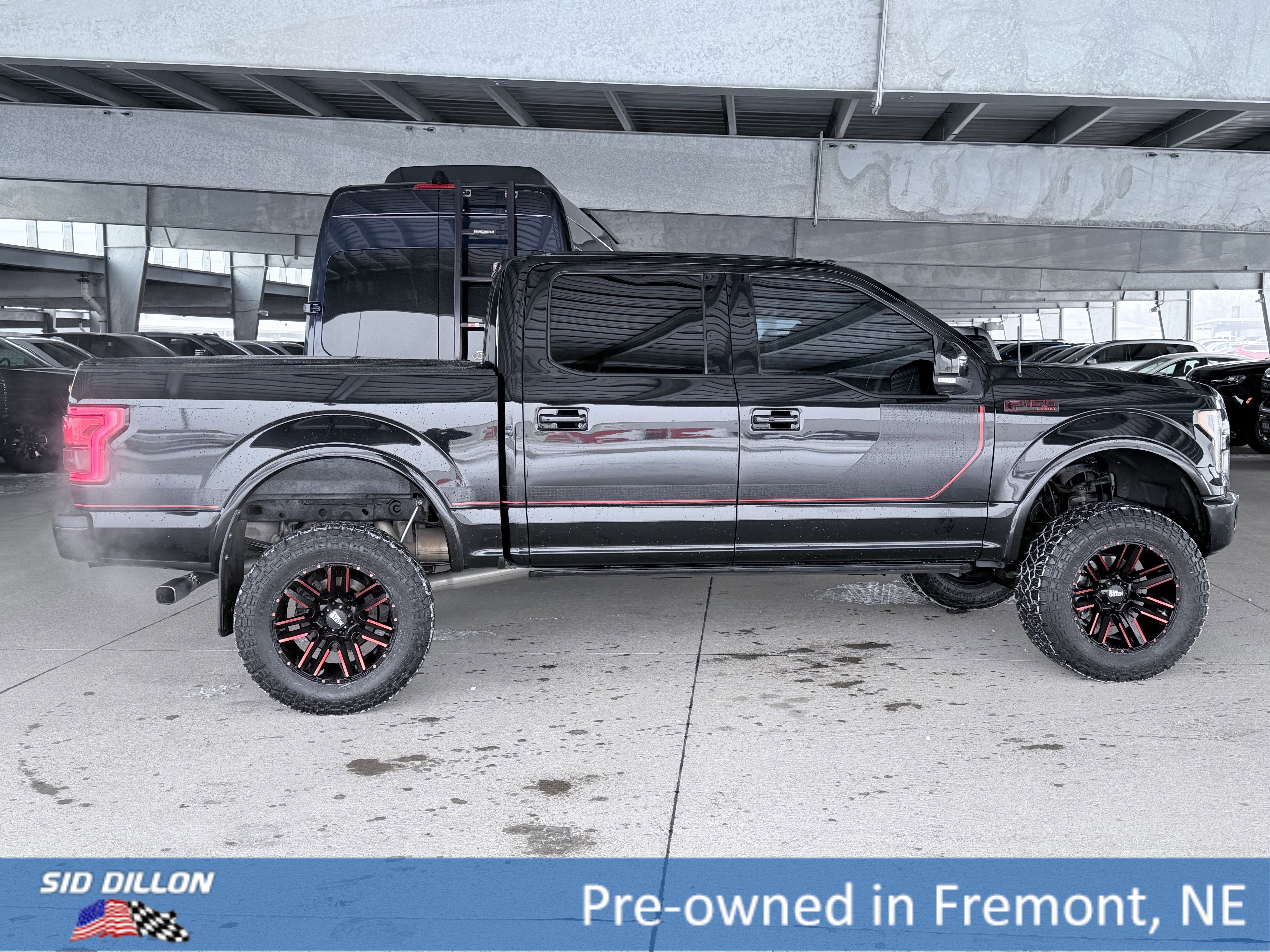 Used 2017 Ford F150 Lariat w/ Equipment Group 502A Luxury AWD/4WD image 3