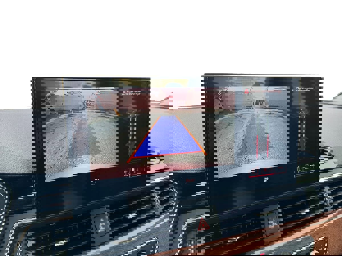 Used 2023 Audi A4 2.0T Premium w/ Convenience Package image 13